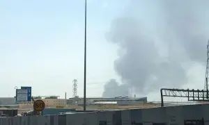 ریاض میں آرامکو تنصیب کے قریب آگ، دھوئیں کے بادل نظر آئے، عینی شاہد