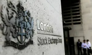 FTSE 100 ends higher as financial, medical stocks offset crude price hit