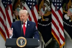 روس اور چین کے ساتھ جوہری ہتھیاروں کے خاتمے پر مذاکرات کررہا ہوں، ٹرمپ