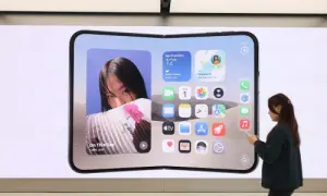 Apple says it will replace iPhone Duo units showing screen problems