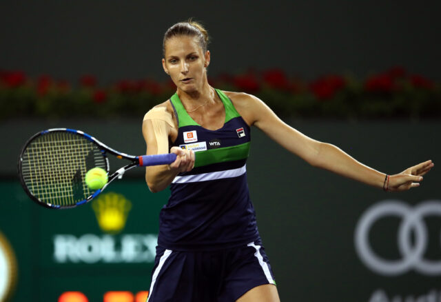 Pliskova advances, Radwanska ousted in Miami tennis