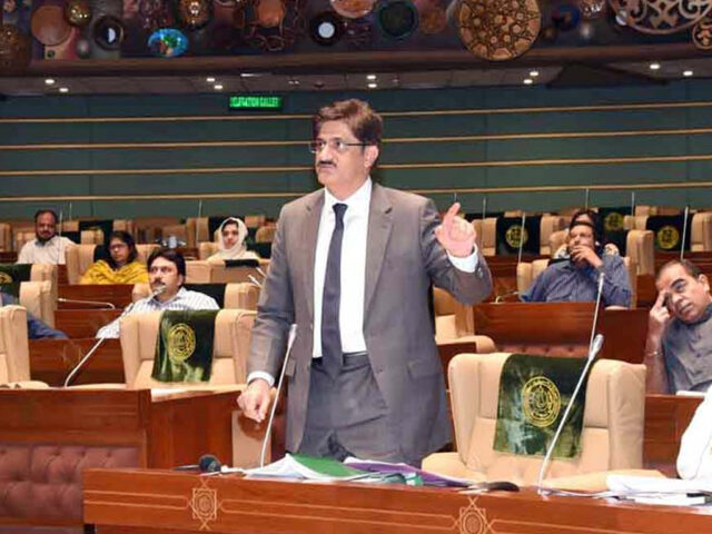 Rs 2bn subsidy to transporters for 600 passenger vehicles: CM Murad