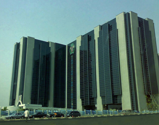 Nigeria's central bank to offer $100mn in forwards