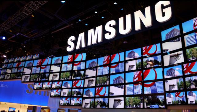 Smartphone maker Samsung backs away from planned split