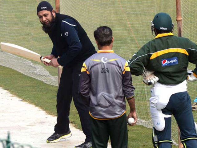 Waqar praises Inzamam as young guns blast