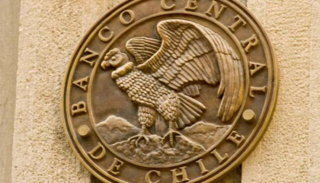 Chile central bank cuts growth forecast for 2017