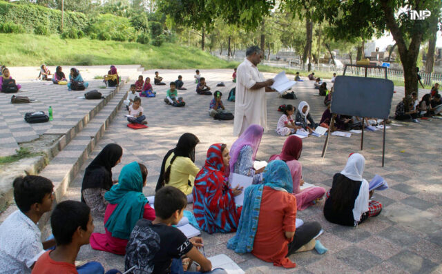 PS&LSM Survey 2014-15 indicates 60pc literacy in Pakistan