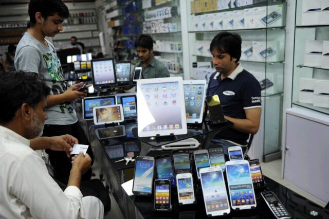 February witnesses 14.6pc decline in mobile phone imports