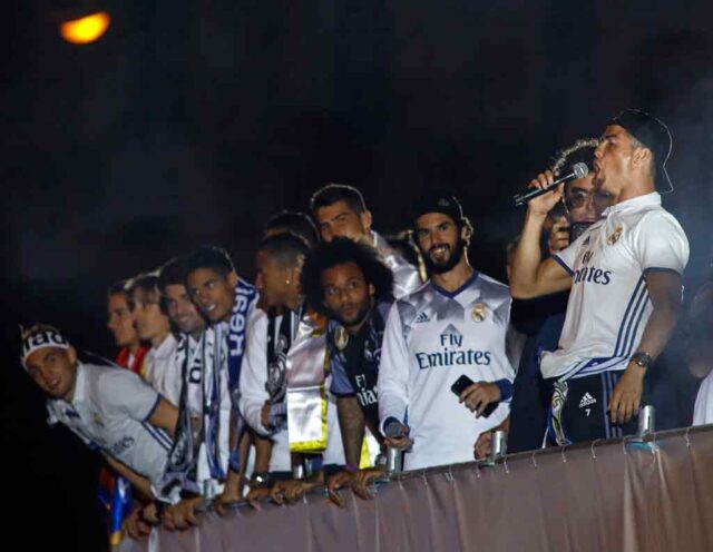 Thousands celebrate as Real Madrid wins La Liga Thousands celebrate as Real Madrid wins La Liga