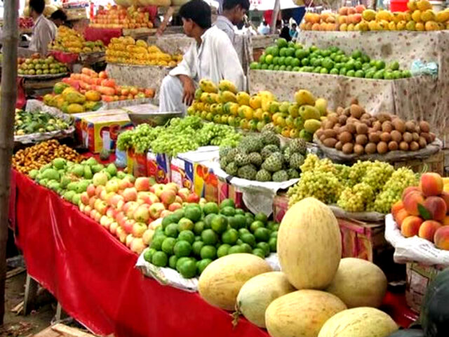Karachiites find unique way to control soaring Ramadan prices Karachiites find unique way to control soaring Ramadan prices
