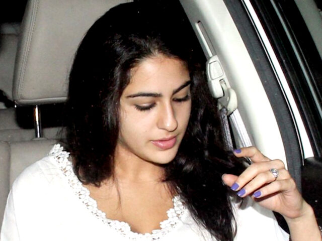 Saif Ali Khan's daughter broke up with Harshvardhan Kapoor Saif Ali Khan's daughter broke up with Harshvardhan Kapoor