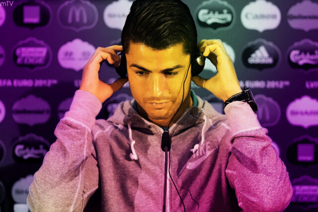 Ronaldo turns DJ Ronaldo turns DJ