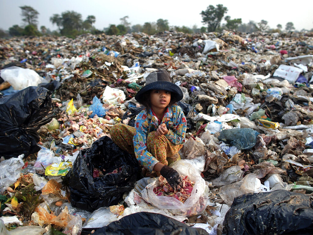 Pakistan plastic industry image