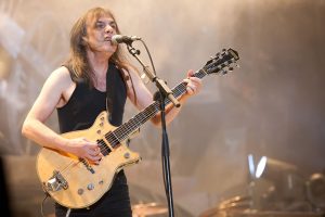 AC/DC guitarist Malcolm Young dies aged 64 AC/DC guitarist Malcolm Young dies aged 64