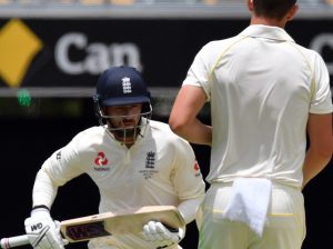 England fight back after Cook's wicket in Ashes Test
