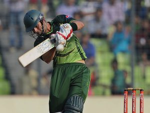 Watch Zalmi’s Azam’s blistering 50 against Lahore Watch Zalmi’s Azam’s blistering 50 against Lahore