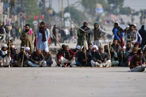 Operation against religious parties' sit-in postponed for 24 hours Operation against religious parties' sit-in postponed for 24 hours