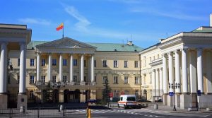 Polish bank stocks retreat on new dividend rules