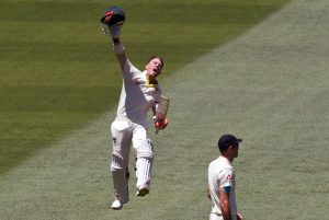 Warner grabs lucky ton as Australia slow to 145-2