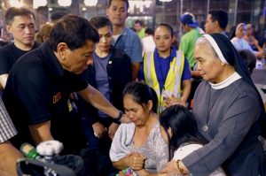 37 feared dead in Philippine mall blaze: vice mayor