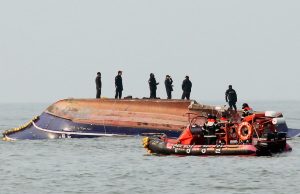 Thirteen dead in South Korea fishing boat crash