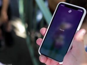 Japanese developer finds a way to erase your face using iPhone X