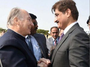CM sees off Prince Karim Aga Khan at old terminal