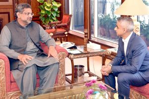 Successful counter-terrorism efforts made Pakistan opportune destination for UK businessmen: PM