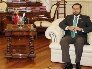 Minister seeks cooperation from Turkey to improve health sector