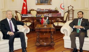 Turkish minister accepts Shehbaz's invitation to visit Pakistan