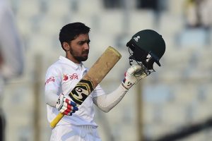 Ton-up Mominul powers Bangladesh to 374-4 on day one