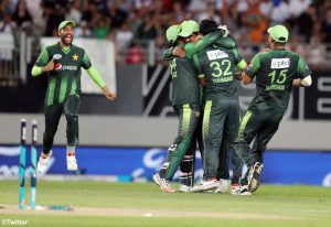 Pakistan make a roaring comeback in New Zealand