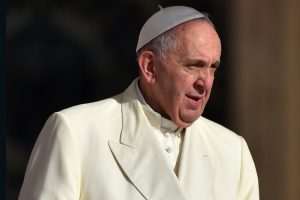 Scandals overshadow pope's meetings in Chile