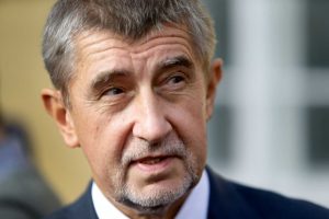 Czech tycoon PM fights to win over parliament