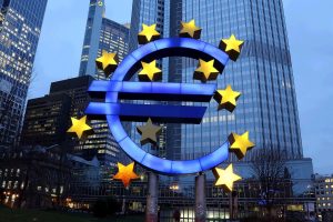 ECB seeks balance to keep low-inflation recovery on rails