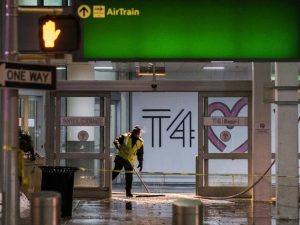 Chaos at JFK airport with flood, storm backlog  &nbsp;&nbsp;&nbsp;&nbsp;&nbsp;&nbsp;&nbsp;&nbsp;&nbsp;&nbsp;&nbsp;&nbsp;&nbsp;&nbsp;&nbsp;