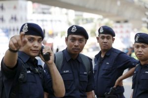 Malaysian arrests 'IS-linked militants planning attacks'