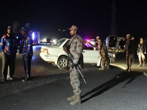 At least 5, including two FC personnel, injured in Quetta Check post blast