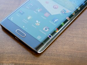 Samsung&rsquo;s future phones might be with screens on both sides