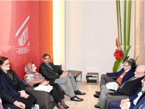 PM meets Bill Gates in Davos; discusses avenues of partnership in health, education sectors