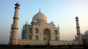 No end to eyesores at Taj Mahal as repair work drags on