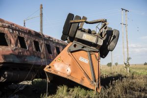 14 dead, 180 injured as S.Africa train ploughs into truck