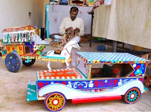Wooden decorative toys