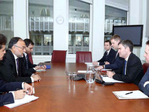 Ahsan meets British Secretary of Justice