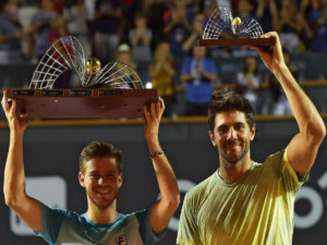 Little big man as Schwartzman wins Rio Open