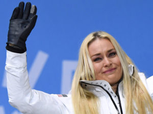 'Old lady' Vonn clinging on for medal