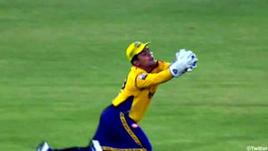 Pakistanis bash Kamran Akmal for dropping the PSL title