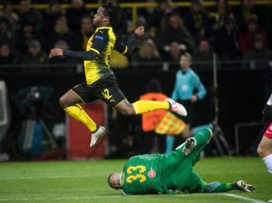 Last gasp Batshuayi fires Dortmund to Frankfurt win Last gasp Batshuayi fires Dortmund to Frankfurt win