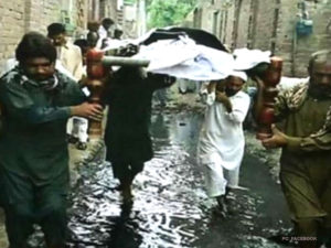 CJP takes suo motu notice of funeral procession passing through sewage water