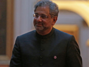 PM Abbasi gives KE, SSGC 15 days time to resolve issue